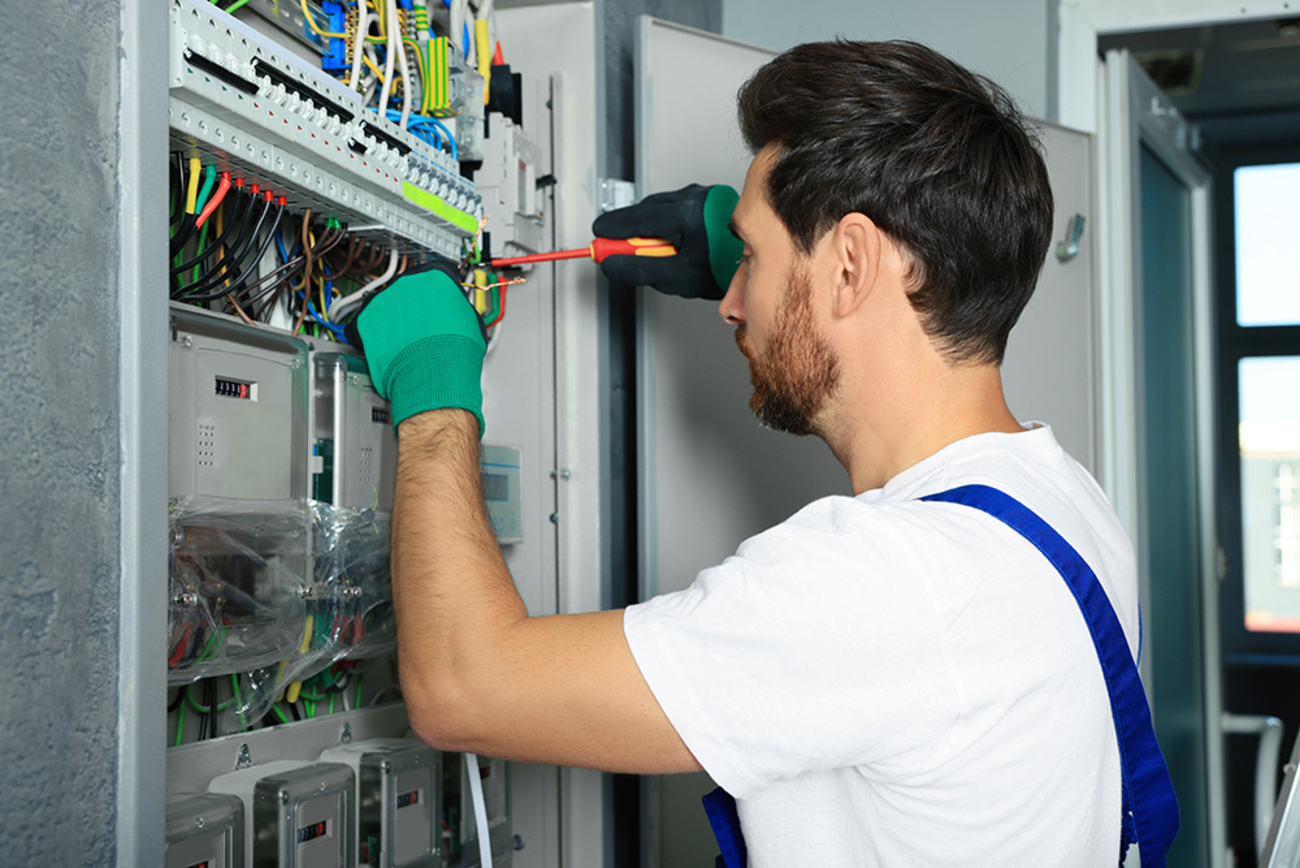 Nieder­spannungs­anlagen bei G.S. GEBÄUDE-SERVICE GMBH in Quedlinburg